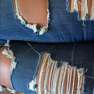 Hollister Ripped jeans